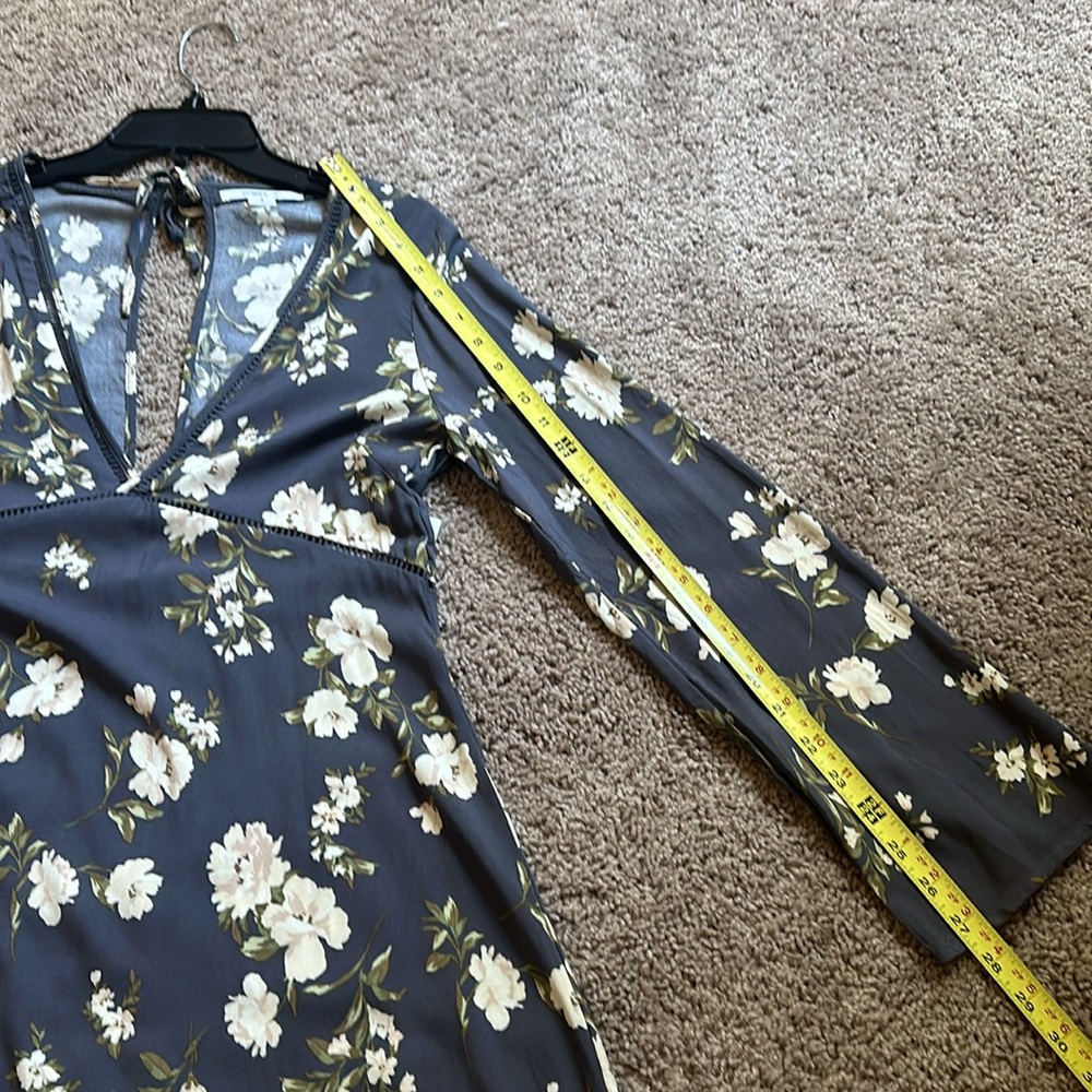 O'Neill Navy Floral Long-Sleeve V-Neck Dress - Picture 12 of 13